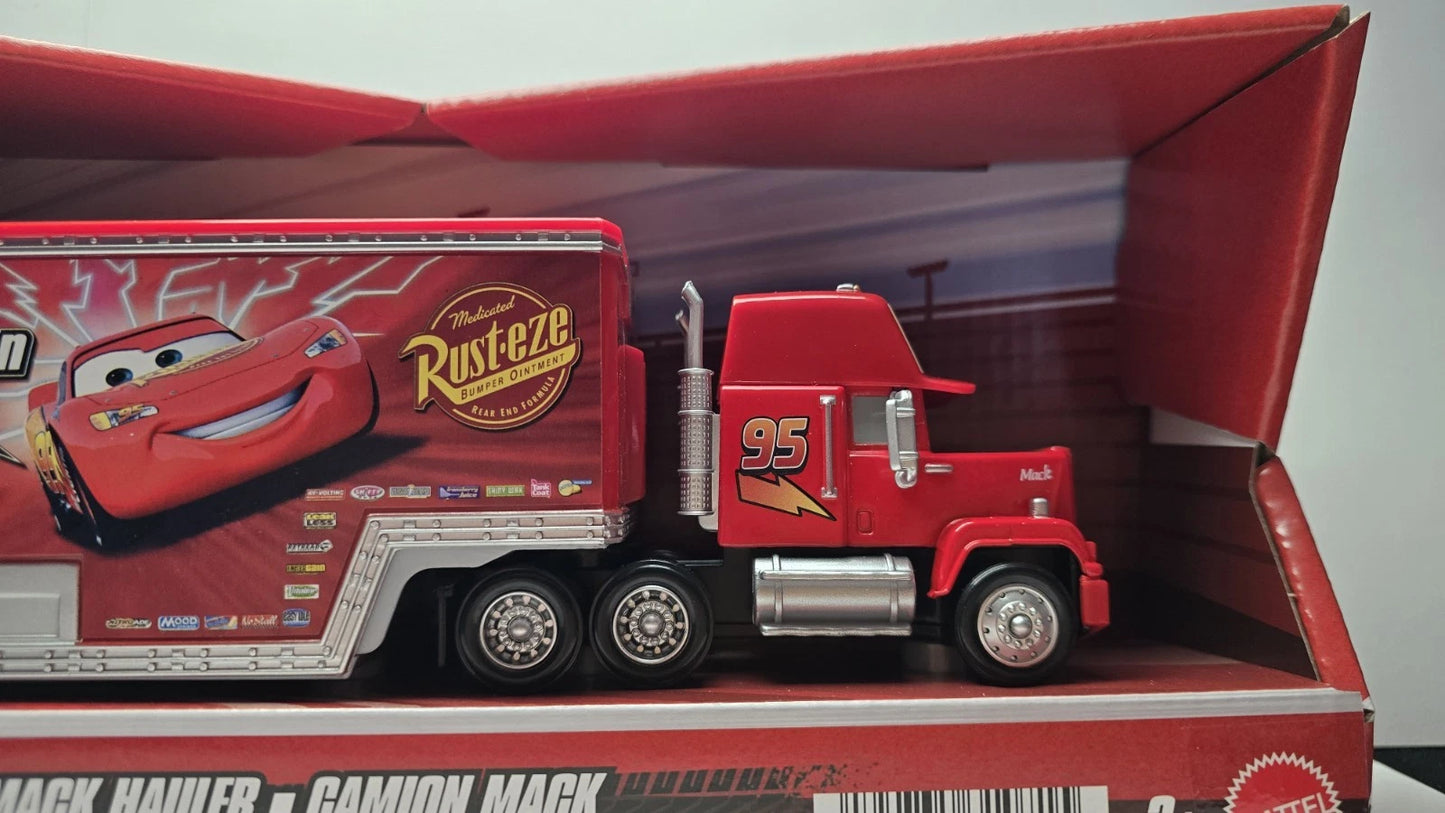 DISNEY PIXAR CARS - MACK HAULER