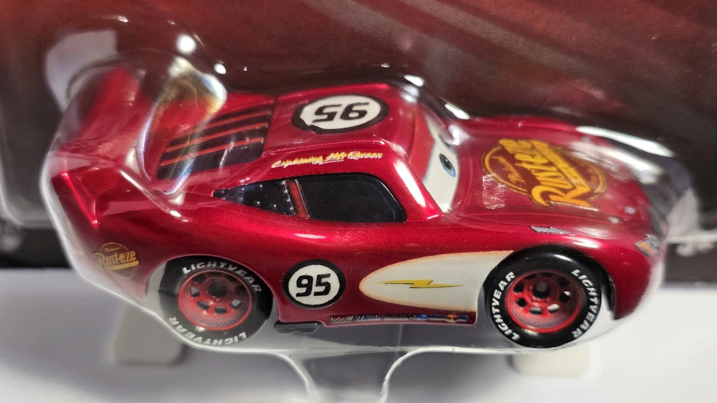 DISNEY PIXAR CARS - RADIATOR SPRINGS LIGHTNING MCQUEEN