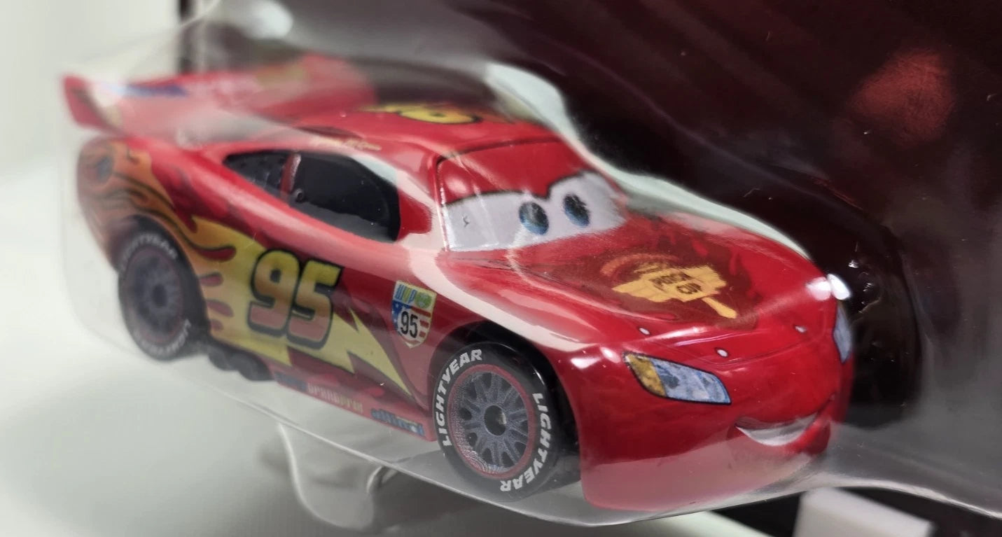 DISNEY PIXAR CARS - LIGHTNING MCQUEEN WITH RACING WHEELS